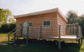 Starcroft Farm Cabins
